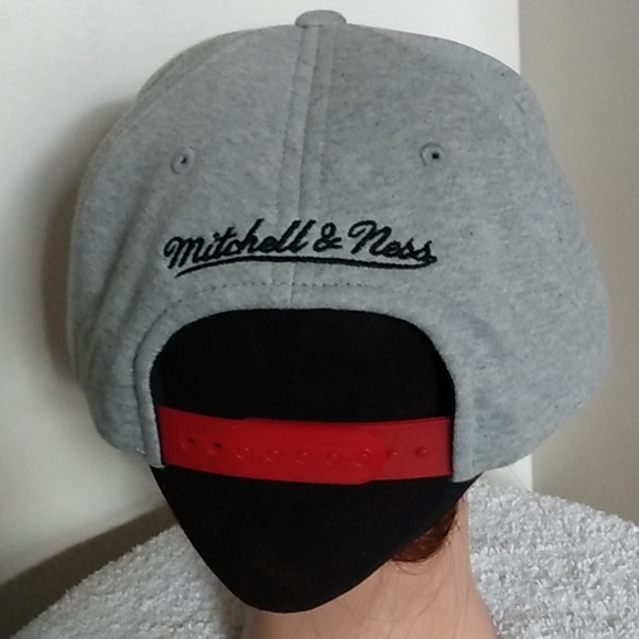 Mitchell &Ness snapback cap - Picture 4 of 8